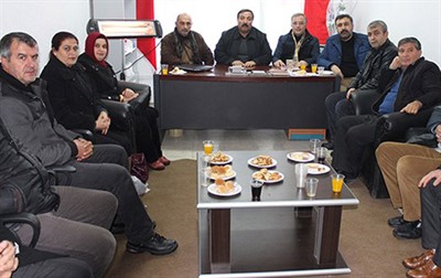 Dinar’da muhtarlardan MHP’ye ziyaret – Kocatepe Gazetesi