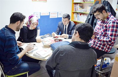 Edebiyat Kulübü’nden Duvar Gazetesi – Kocatepe Gazetesi