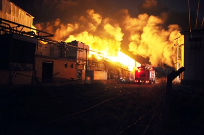 Yağ fabrikası yandı – Kocatepe Gazetesi