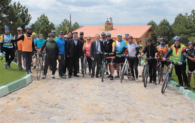 Bisikletçiler Çaltepe’de dinlendi – Kocatepe Gazetesi