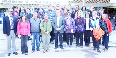 İktisat mezunları, Dinar’ı gezdi – Kocatepe Gazetesi