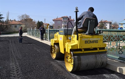 Şuhut’ta yollar onarılıyor – Kocatepe Gazetesi