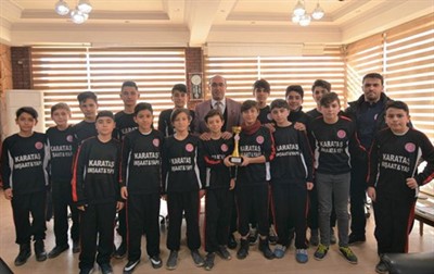 Şampiyonlar kupayı Çöl’e götürdü – Kocatepe Gazetesi