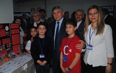 Hamidiye Ortaokulu’nda Bilim Fuarı açıldı