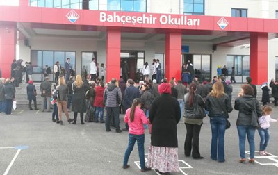 Öğrenciler Bahçeşehir Koleji’nde eğitim görmek için yarıştı