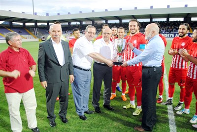 Jetler Kupası’nı aldı – Kocatepe Gazetesi