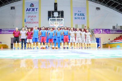 Türkiye Basketbol Ligi’nde mücadele