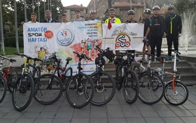 Bisikletçiler pedal çevirdi – Kocatepe Gazetesi