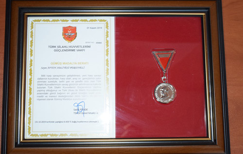 TSKGV’den Adliye’ye teşekkür madalyası