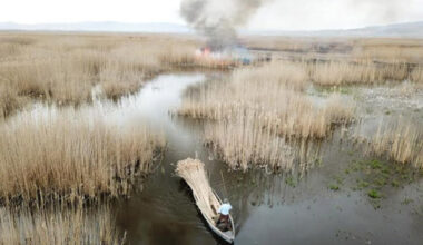 Eber Gölü çevresinde  yangın çıkaran şüpheli drone ile tespit edildi