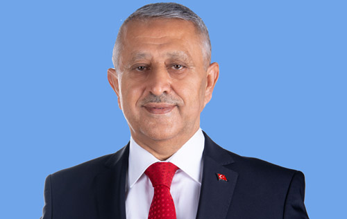 Başkan  Zeybek’ten  dükkan sahiplerine çağrı: “Kira bedellerinizi erteleyerek   esnafımıza destek olun”