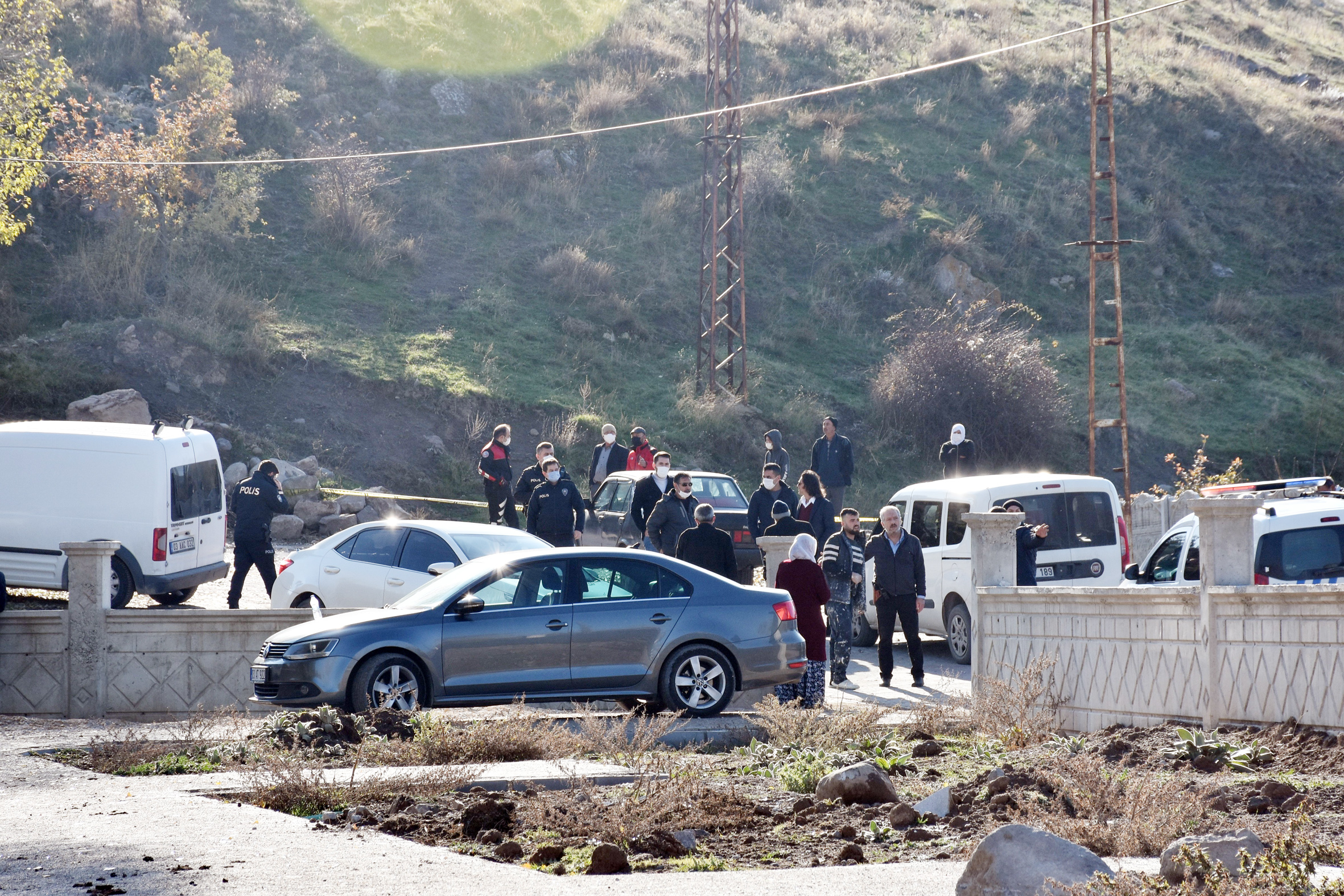 Ataköy’de silahlı sopalı kavga: 1 ölü, 7 yaralı