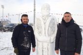 İnşaat işçisi kardeşler Ertuğrul Gazi’nin kardan adamını yaptı
