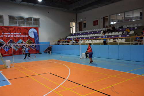 Badminton’da dereceleri Afyon belirliyor