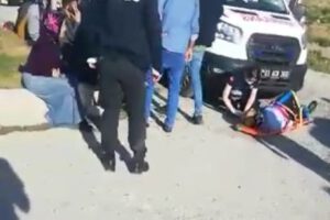 Dazkırı’da öğrenci servisi kaza yaptı: 17 yaralı