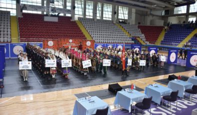 Afyonkarahisar’da halk oyunları bölge yarışması düzenlendi