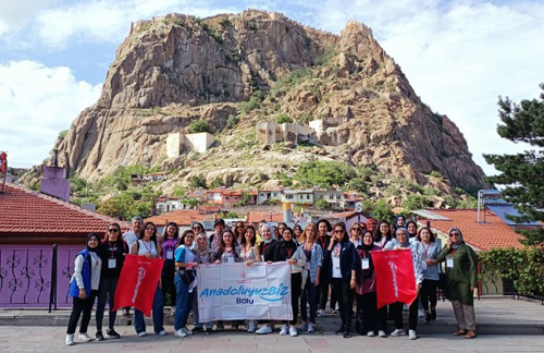 Bolu’dan gelen öğrenciler Afyon’u geziyor