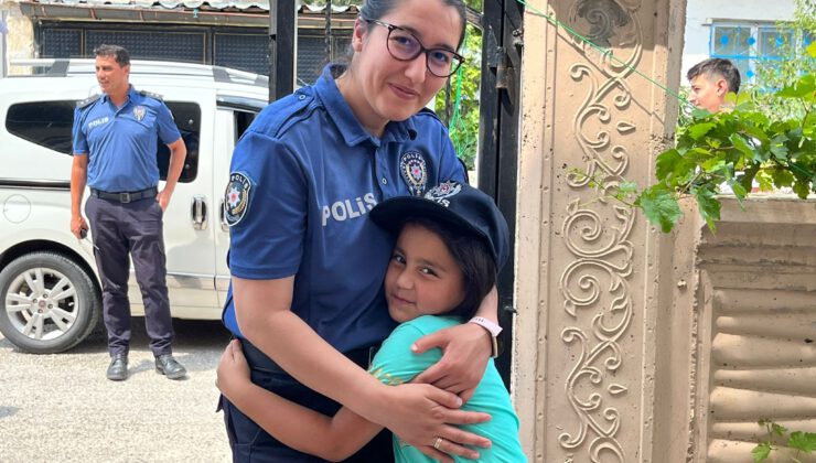 Polis olma hayali kuran küçük Esma’ya doğum günü sürprizi