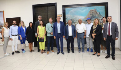Posta Gazetesi yönetici ve yazarlarından Başkan Zeybek’e ziyaret