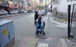 “Afyon halkı çok duyarlı, engelliye yardıma koşarak geliyor”