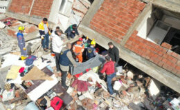 Deprem felaketinin 2’nci gününde can kaybı 5 bin 434’e yükseldi