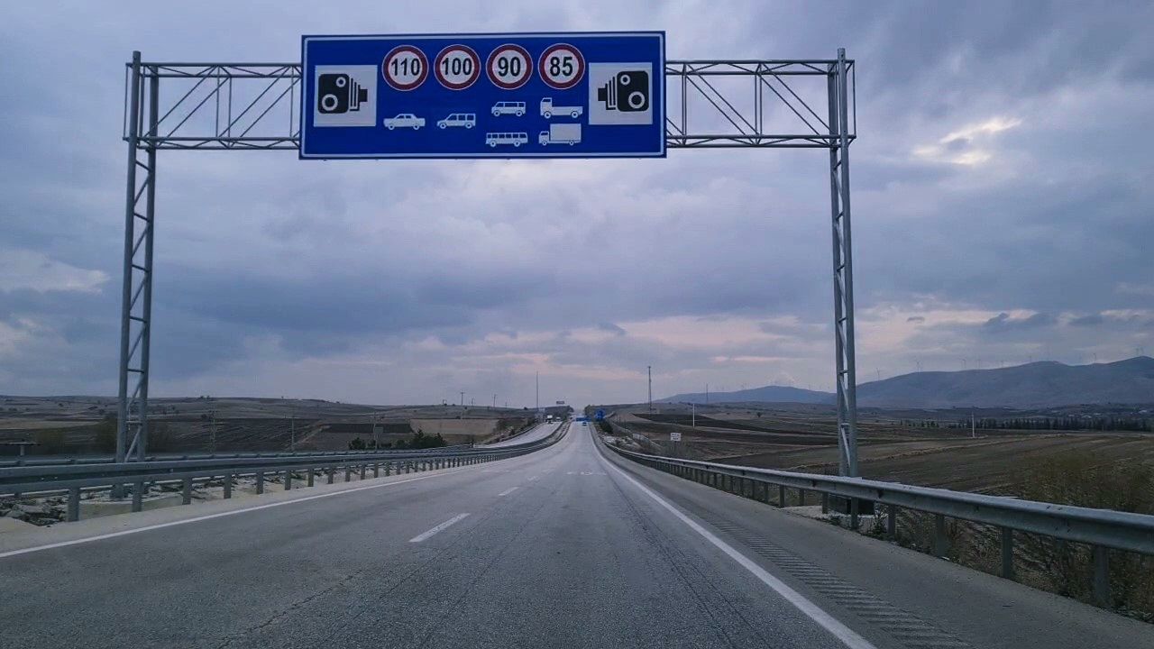 Afyon-Antalya yolunu kullanacaklar dikkat. Orada da EDS var