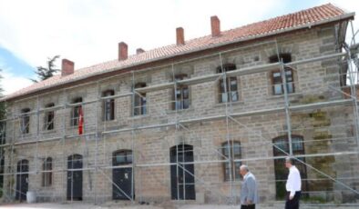 130 yıllık tarihi İzmir istasyonu e-spor Gençlik Merkezi oluyor