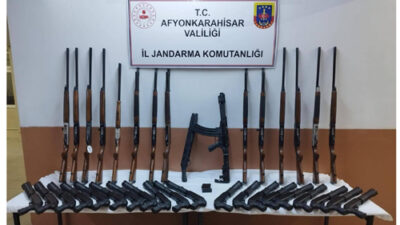 Jandarma’dan Silah Kaçakçılarına Operasyon  