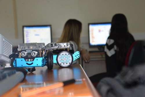 Öğrenciler Robotik Kodlama ile Tanıştı