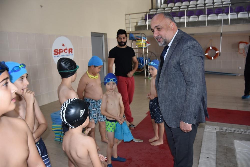 Afyon’da 15 Bin Öğrenciye Ücretsiz Yüzme Kursu Verildi