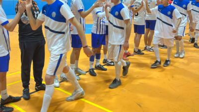 Genç Erkeklerin Futsalı Başladı