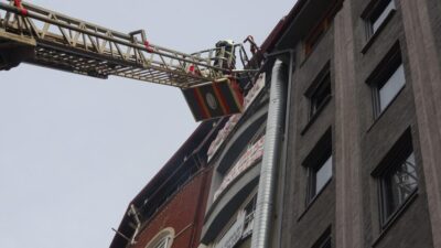 9 katlı binada yangın
