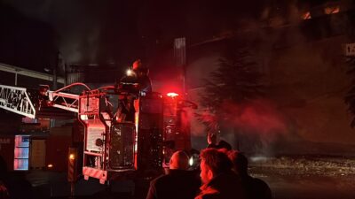 Afyon’da 2. Küçük Sanayi Sitesinde Çıkan Yangın Güçlükle Söndürüldü