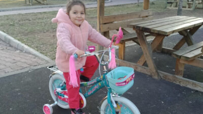 4 Yaşındaki Küçük Kızın Bisikletini Çaldılar