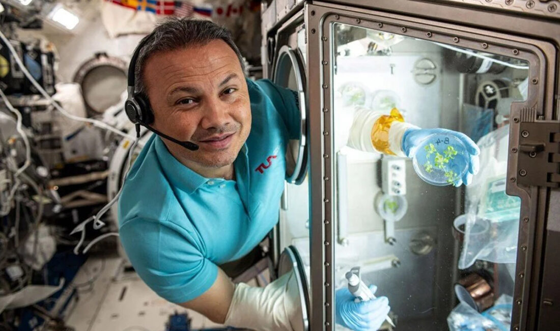 İlk Türk Astronot Alper Gezeravcı Dünya’ya Döndü