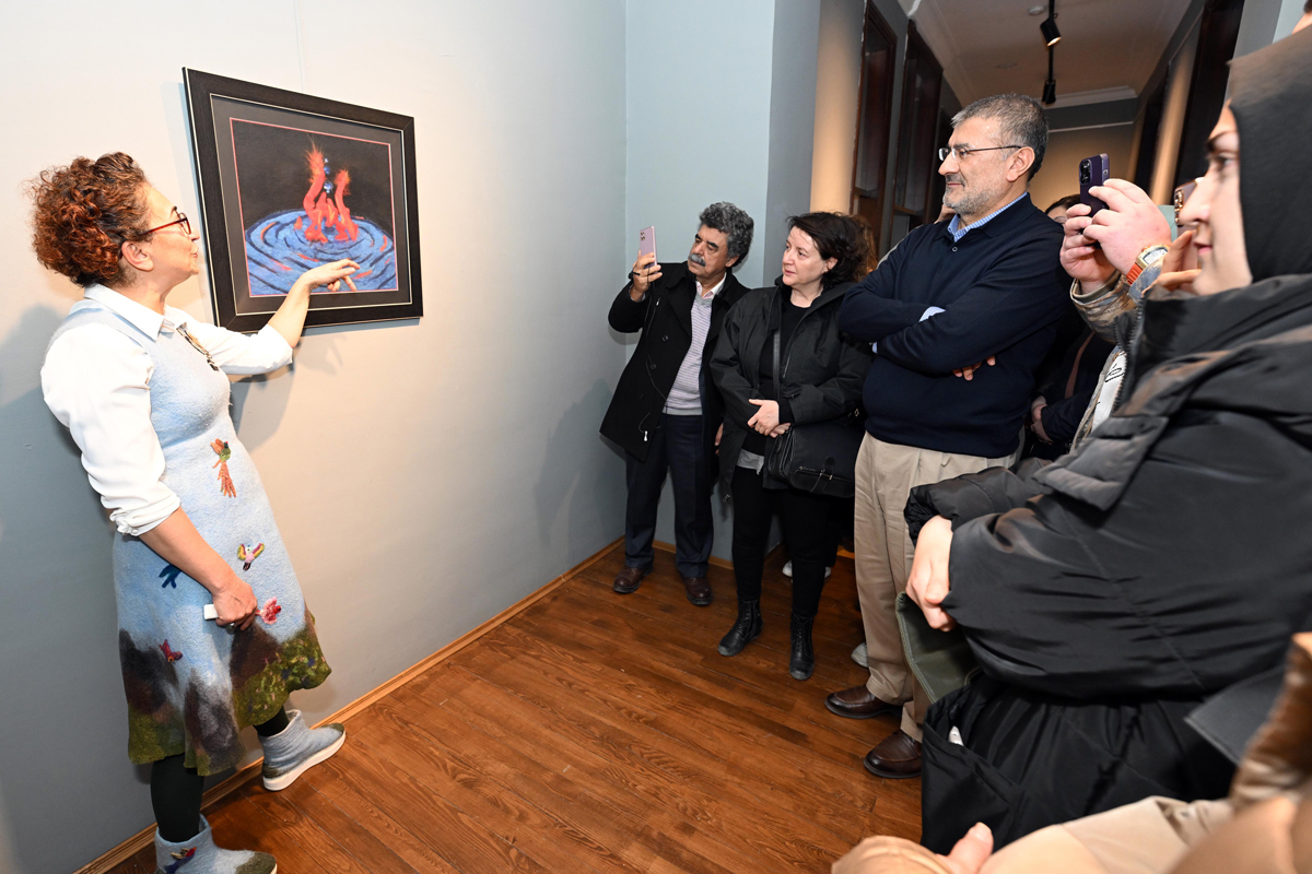 Sanatçı Özgür Dönmez’in Keçe Sergisi AKÜ GSF Ev Sahipliğinde Açıldı