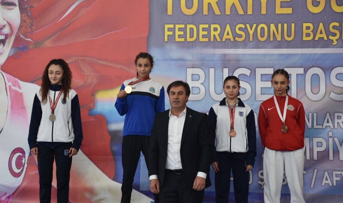 Taşoluk U-17’de Türkiye Şampiyonu Oldu