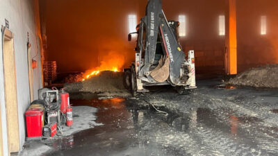 Afyon’da Geri Dönüşüm Fabrikasında Yangın