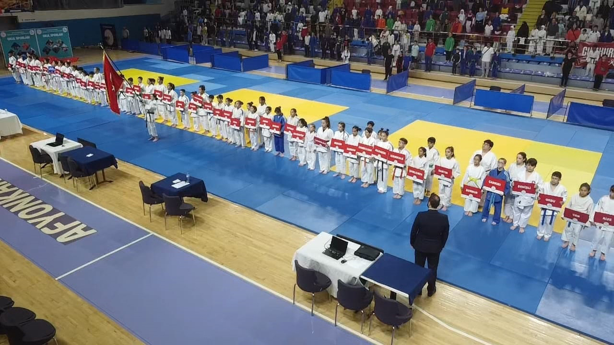 Judo Küçükler Türkiye Şampiyonası Afyonkarahisar'da Başladı