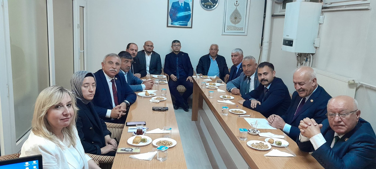 MHP’nin Yeni İGM Üyeleri İlk Toplantılarını Partide Yaptı